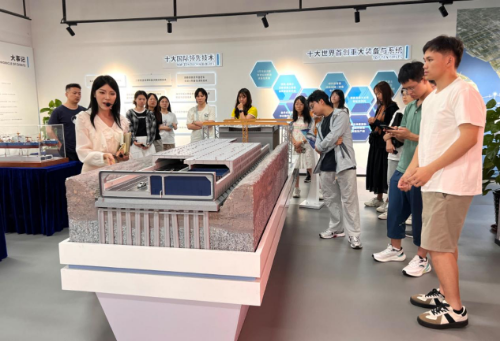 4南方報(bào)業(yè)傳媒集團(tuán)9月團(tuán)青動(dòng)態(tài)新聞稿（報(bào)團(tuán)工委）(副本)(副本 3).docx_4