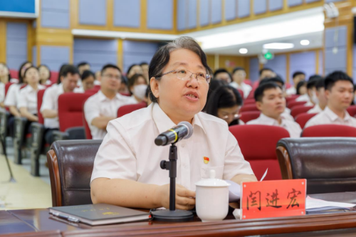 （省檢察院）深入貫徹中央八項規(guī)定精神，以優(yōu)良作風挺膺擔當.doc_13