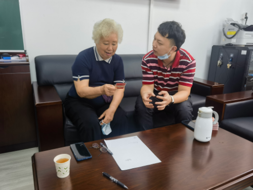 廳青年志愿服務獲全國敬老文明號宣傳稿.doc_2